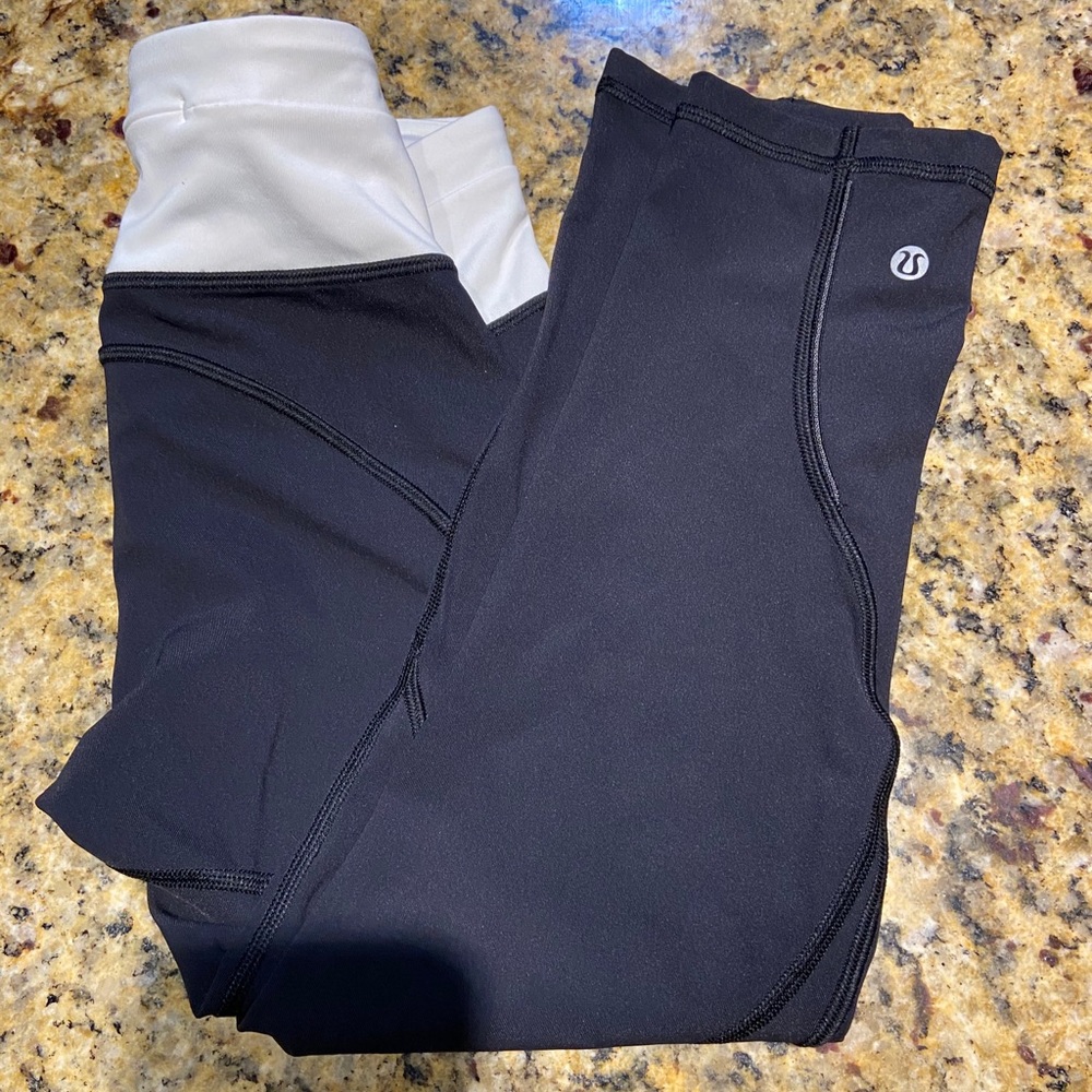 Lululemon crops pants